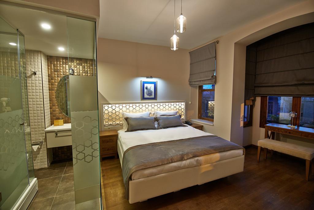 Arart Hotel 3*